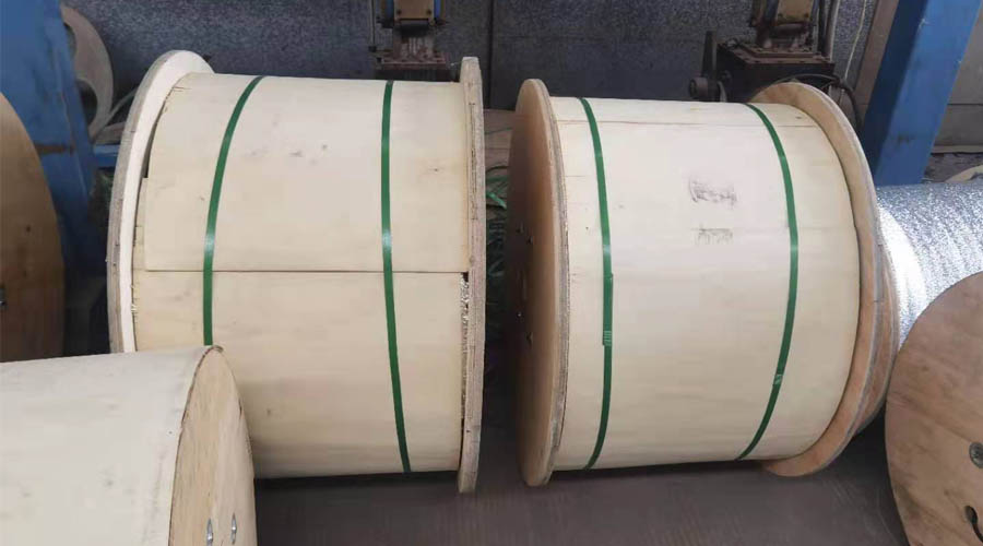 ADSS光缆AT和PE护套有什么区别？